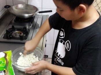step1: 首先將豆腐先搗成泥狀
