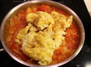 step7: 雞蛋回鍋拌勻, 食得~