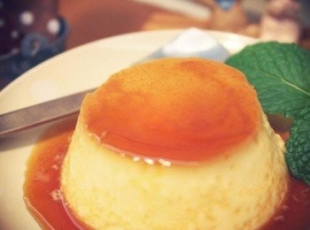 step9: 上面的焦糖香氣和濃醇的布丁果然迷人^^'