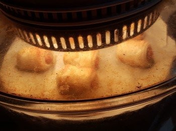 step4: 光波爐用高架，預熱220度，先波8分鐘