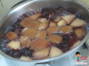 step5: 用大火加蓋煲約10分鐘~