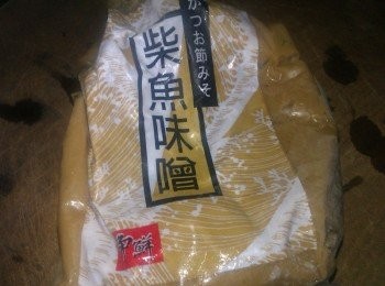 step1: 取出爭鮮販售的柴魚味增約3大匙