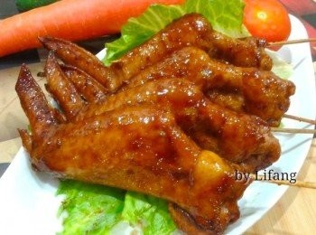 step6: 香喷喷的烧鸡翅出炉了。