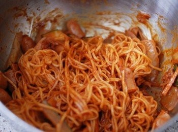 step5: 然後下<span class="group_2">調味料</span>拌勻