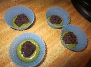 step6: 如果當天吃不完，就用保鮮膜包起來放進冰箱。想吃的時候可以將它重新蒸熱，或者放進微波爐加熱，味道都跟剛蒸好時一樣棒。