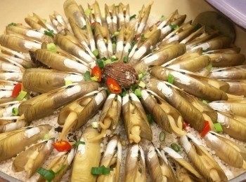 step7: 最後灑上蔥花、辣椒粒即可