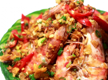 step8: 除了主角老虎蝦，用那些辛香的輔料用來拌飯拌麵, 更是一絕。