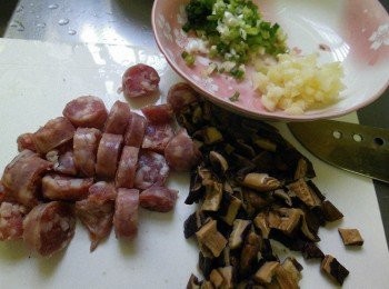 step2: 所有材料切碎備用；