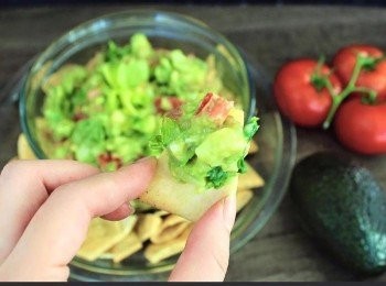 step2: 所有材料加上萊姆汁均勻攪拌.