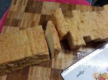 step1: 長身炸豆腐切厚片