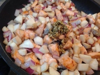 step3: 堅果醬、塩、胡椒粉、醬油 調味