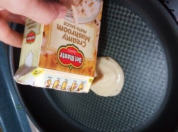 step6: 將忌廉蘑菇汁煮滾