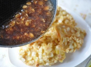 step10: 再將香甜微酸的醬汁淋上杏鮑菇片上