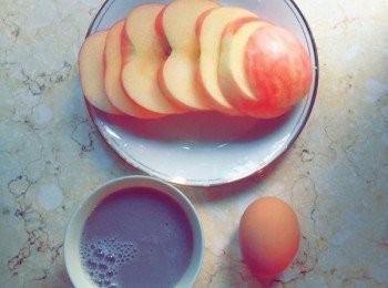 step3: 鍋內可以加少許清水煮開，放入豆漿煮熟，完成。