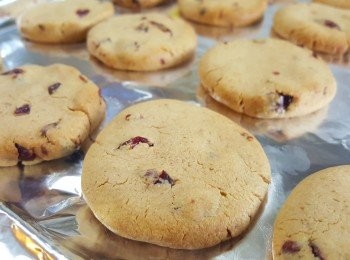 step8: 取出，放在架上放涼後即可。