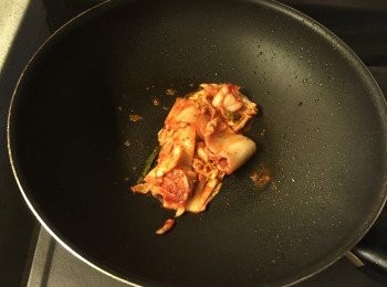 step4: 同鑊下泡菜略炒