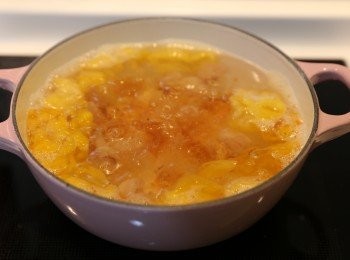 step2: 有材料加水煮半小時或燉1至1.5小時