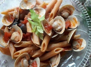 step9: 即可裝盤 , 再滴數滴TABASCO 辣椒水即可趁熱享用