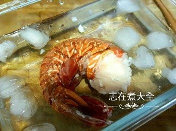 step2: 龍蝦盛起後冰鎮5分鐘