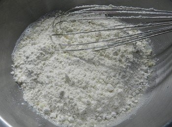 step4: 加入粉類拌勻