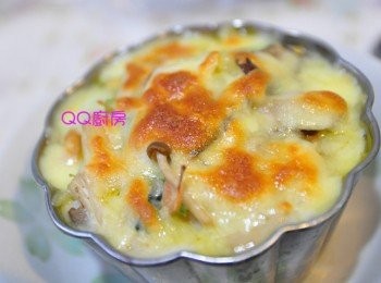 step14: 完成一道滿滿好料的奶香焗烤白菜，上菜囉!