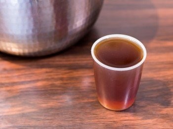 step2: 鰹魚素、日本豉油、味醂和糖和水拌勻，加入米中。