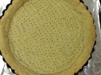 step4: 4..  200度預熱焗爐，放中層，調低爐溫到180度，焗18分鐘，邊緣稍黃即可。