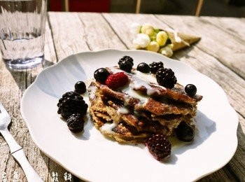 step4: 我使用的麥片是有機核桃蔓越莓麥片(不甜)，多了堅果與果香味