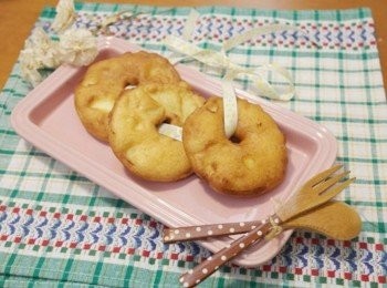 step6: 串在一起就變成超大氣的蘋果項鍊啦~~~