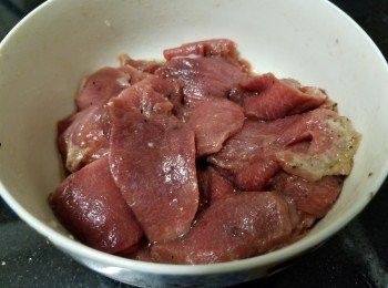 step1: 鴨腎，已去除外層用作煲湯