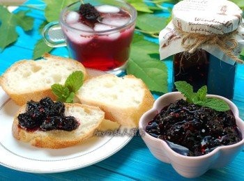 step13: 色澤鮮艷,口感酸酸甜甜的桑椹果醬,非常適合抹在麵包上享用或煮成水果茶。