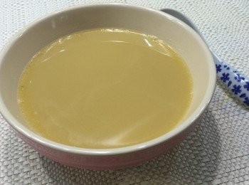step5: 牛鰍魚鮮美、木瓜香甜、粟米鮮甜，煲出來的魚湯是非常鮮又甜，濃郁又美味。