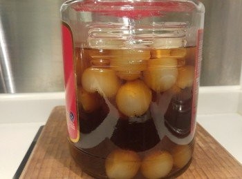 step8: 最後用保鮮紙封密蓋蓋。 釀酒時間最少三個月。
