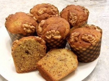 step6: 放入已預熱180度焗爐焗至微黃,轉150度再焗35-45分鐘,取出放涼,完成啦!