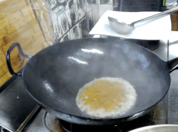 step2: 柚子蜜加少少水快煮一下