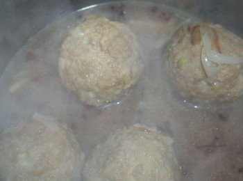 step9: 轉入壓力鍋，按照程式燉煮30min左右