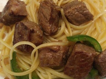 step6: 可配意粉或白飯。