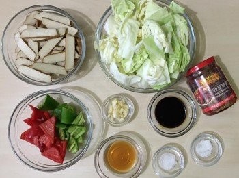step5: 備好材料可以開始煮了