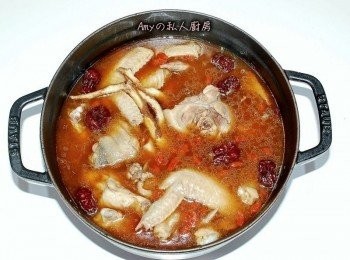 step5: 經過燉煮後,可加入少許的鹽調味