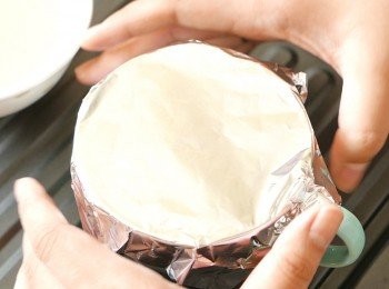 step8: 以錫紙蓋著。