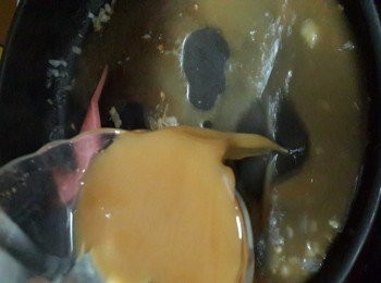 step8: 倒入<span class="group_3">茨汁</span>煮滾