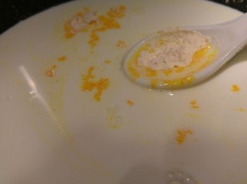 step5: 將<span class="group_2">吉士醬</span>材料加熱,慢火煮成杰身,攤凍後備用。(如想更滑可過篩一次)