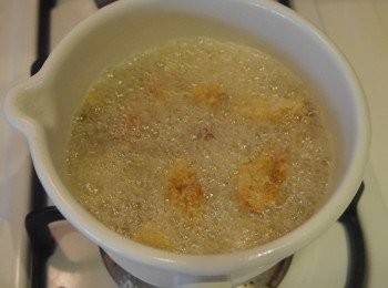 step4: *油炸撈起。