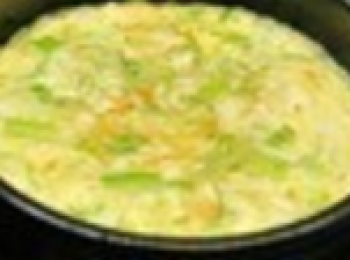 step4: 倒進石鍋或者砂鍋裡，開小火蓋鍋蓋煮7-8分鐘左右