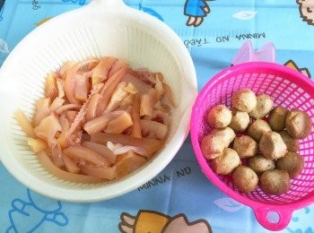 step3: 隔了水的魷魚，魚蛋備用