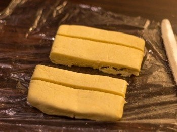 step7: 每份再分成3:7大小之兩份(長條狀)