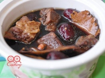 step7: 以前時代燉補需要在旁看顧，生活在忙碌的現代女性，只要輕鬆幾個步驟，就可以準備個人專屬的小補品!