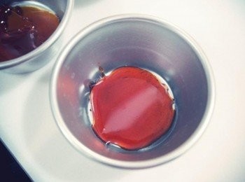 step3: 倒入布丁容器中備用!!