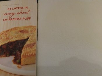 step3: 咖哩牛肋腩需放入可入焗爐的器皿內,酥皮解凍後鋪上面,用220度焗約15分鐘中途自己目測,是否調節時間因為爐温有別。