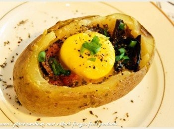 step6: 將馬鈴薯放入烤箱，直接烘烤至自己想要的熟度即可。